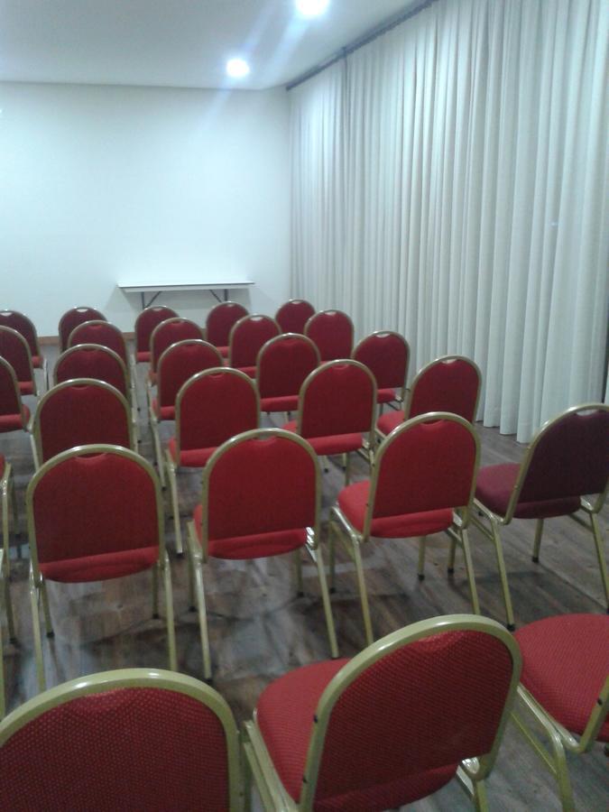 Hotel Maestro Villa Do Lago Toledo Екстер'єр фото