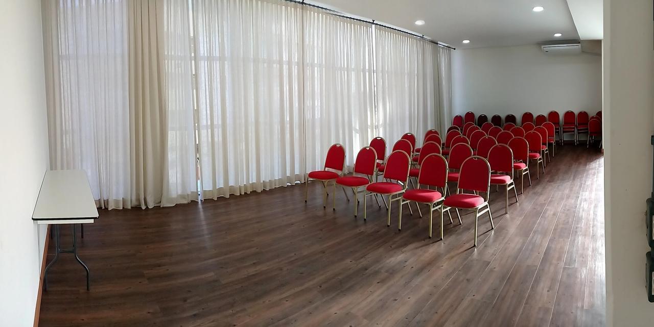 Hotel Maestro Villa Do Lago Toledo Екстер'єр фото